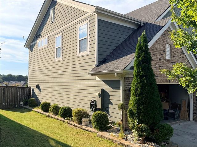 1590 Hillcrest Drive, Sugar Hill, GA 30518