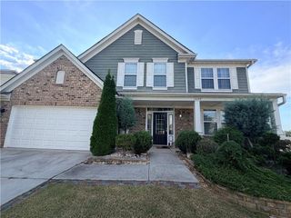 1590 Hillcrest Drive, Sugar Hill, GA 30518