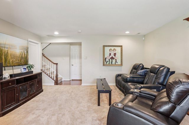 415 WILLIAMSON COURT, Lansdale, PA 19446