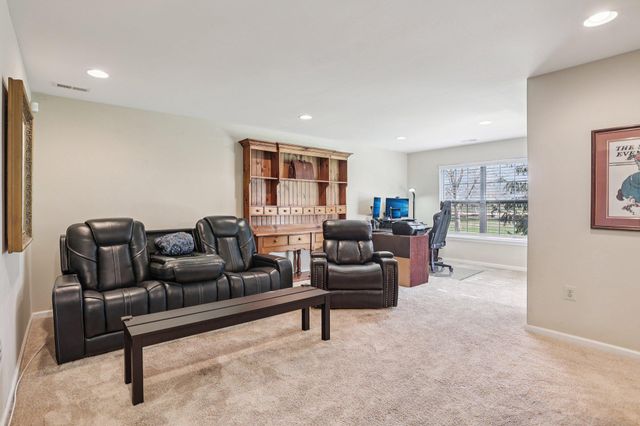 415 WILLIAMSON COURT, Lansdale, PA 19446