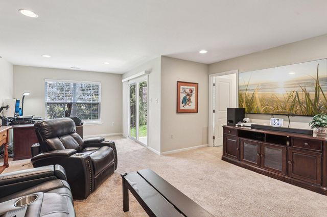 415 WILLIAMSON COURT, Lansdale, PA 19446