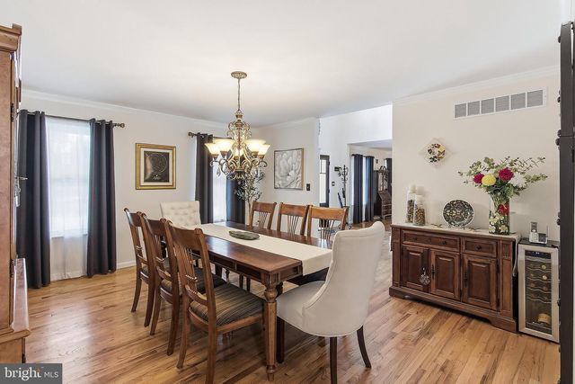 18 HEMLOCK DR, New Egypt, NJ 08533