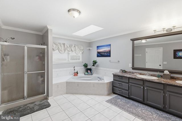 18 HEMLOCK DR, New Egypt, NJ 08533