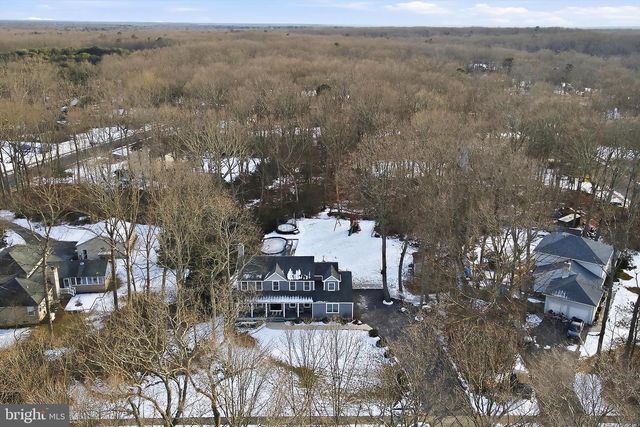 18 HEMLOCK DR, New Egypt, NJ 08533