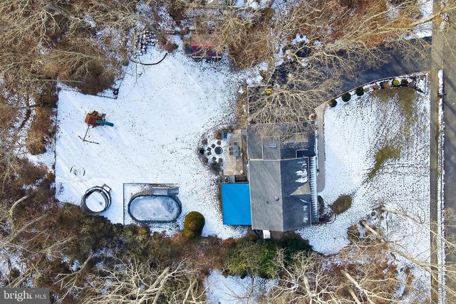 18 HEMLOCK DR, New Egypt, NJ 08533