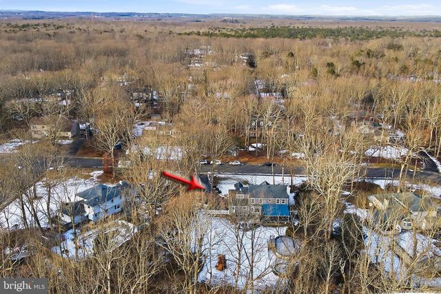 18 HEMLOCK DR, New Egypt, NJ 08533