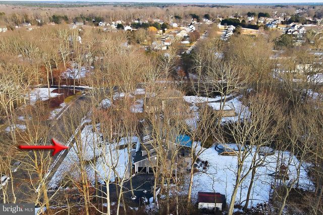 18 HEMLOCK DR, New Egypt, NJ 08533