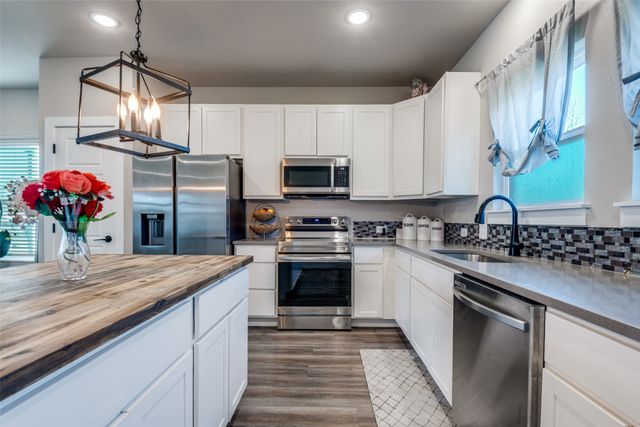 1205 Edgar Street, Greenville, TX 75401