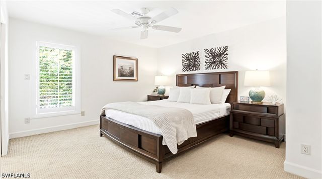 2700 Treasure LN, Naples, FL 34102