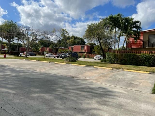 8361 Trent Court A, Boca Raton, FL 33433