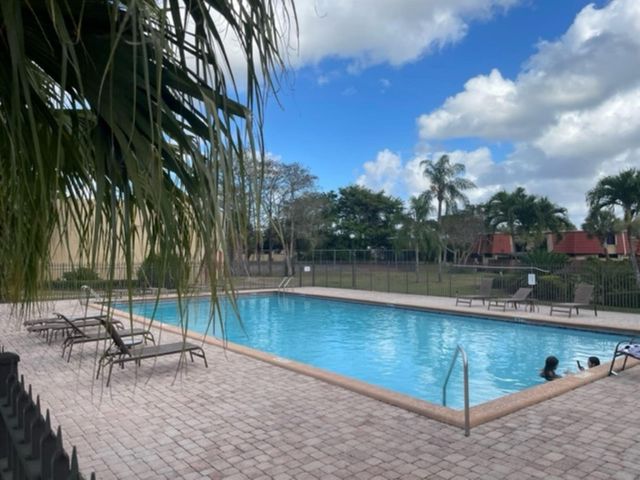 8361 Trent Court A, Boca Raton, FL 33433