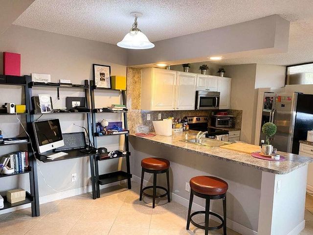 8361 Trent Court A, Boca Raton, FL 33433