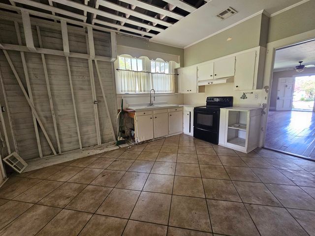 132 Goode St, Thibodaux, LA 70301