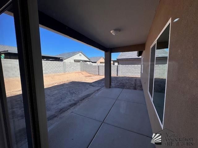 676 E 12 Pl, Somerton, AZ 85350