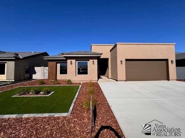676 E 12 Pl, Somerton, AZ 85350