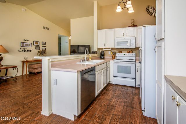 1757 E LINDRICK Drive, Chandler, AZ 85249