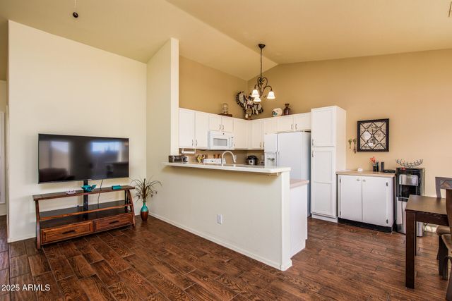 1757 E LINDRICK Drive, Chandler, AZ 85249