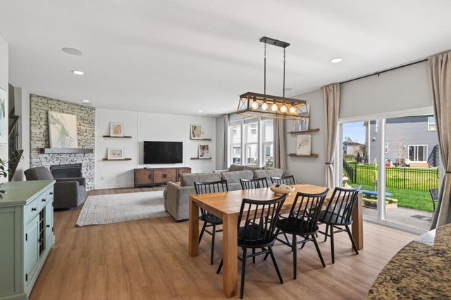 5850 Walnut Grove Lane N, Plymouth, MN 55446