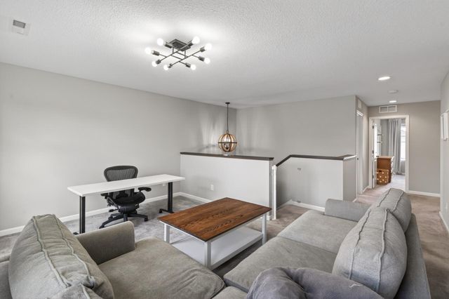 5850 Walnut Grove Lane N, Plymouth, MN 55446
