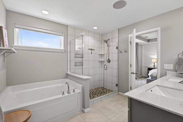 5850 Walnut Grove Lane N, Plymouth, MN 55446