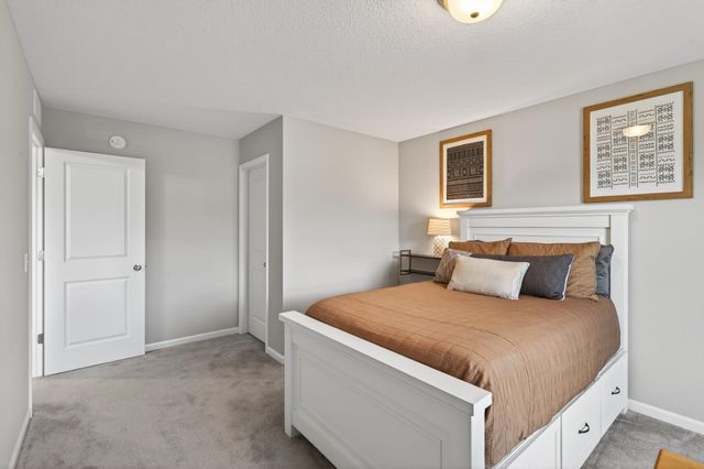 5850 Walnut Grove Lane N, Plymouth, MN 55446