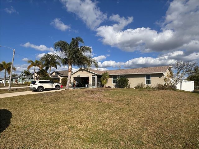 1323 NW 7TH PLACE, Cape Coral, FL 33993