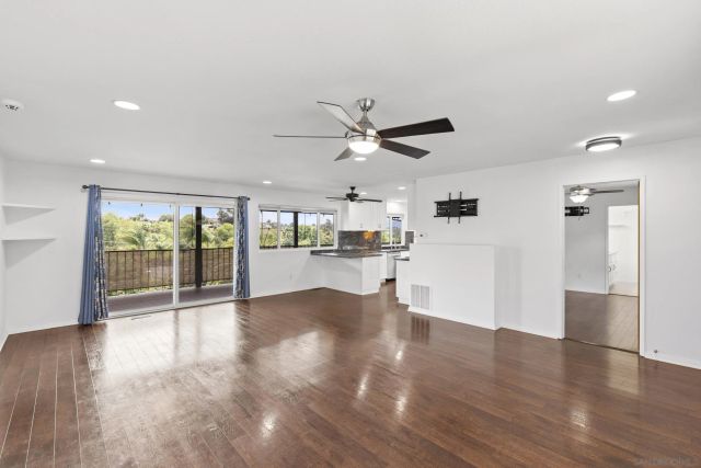 1958 Lejos Dr, Escondido, CA 92025