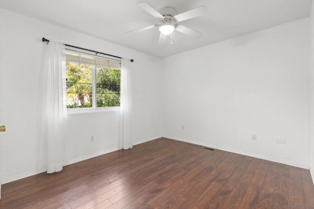1958 Lejos Dr, Escondido, CA 92025