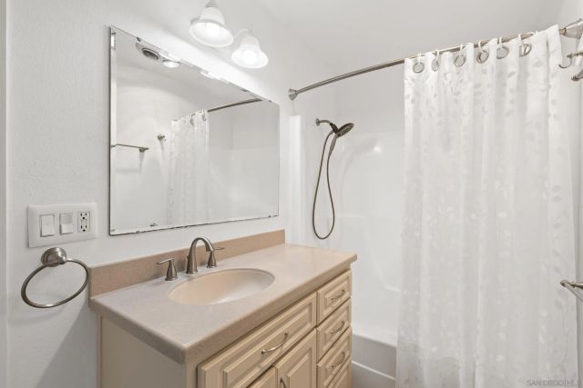 1958 Lejos Dr, Escondido, CA 92025
