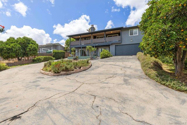 1958 Lejos Dr, Escondido, CA 92025