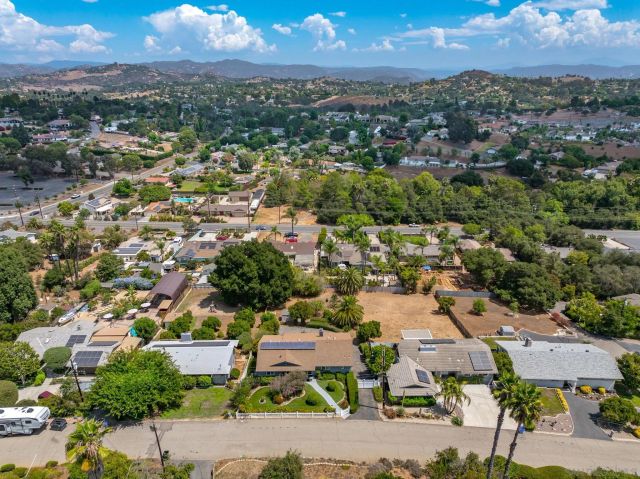 1958 Lejos Dr, Escondido, CA 92025