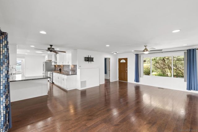 1958 Lejos Dr, Escondido, CA 92025