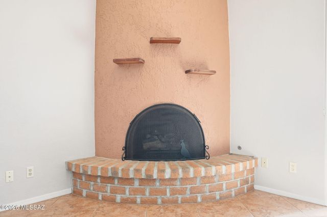 6840 E Loma Del Bribon, Tucson, AZ 85750