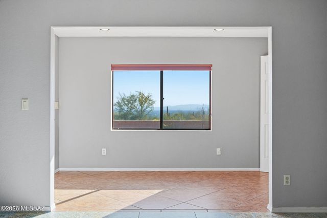 6840 E Loma Del Bribon, Tucson, AZ 85750