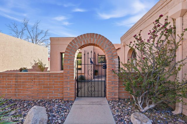 6840 E Loma Del Bribon, Tucson, AZ 85750