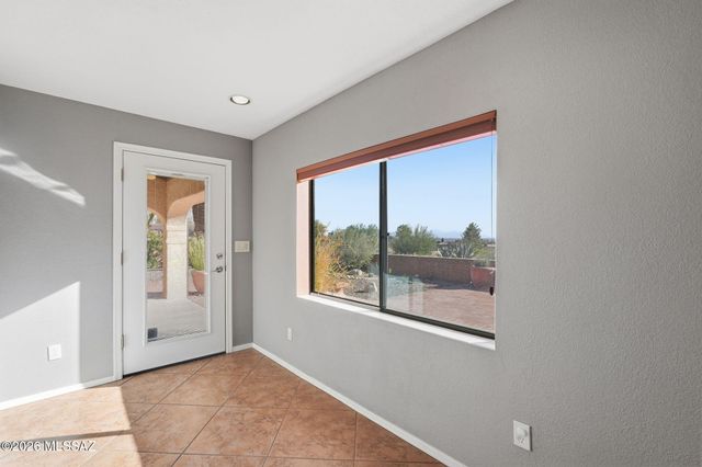 6840 E Loma Del Bribon, Tucson, AZ 85750