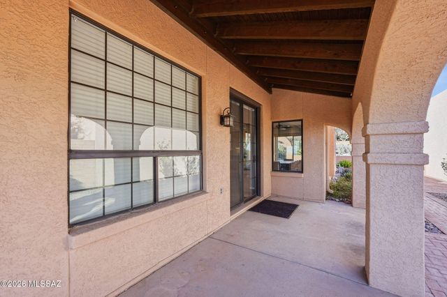 6840 E Loma Del Bribon, Tucson, AZ 85750