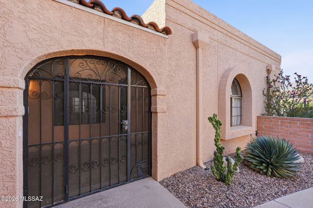 6840 E Loma Del Bribon, Tucson, AZ 85750