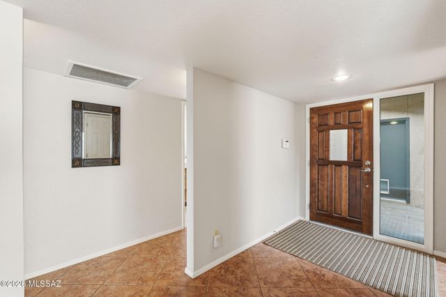 6840 E Loma Del Bribon, Tucson, AZ 85750