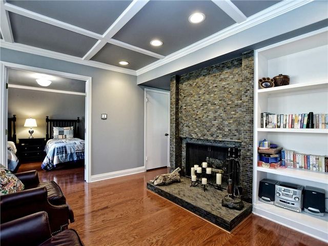 120 World Of Tennis SQ, Lakeway, TX 78738