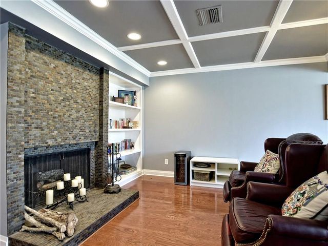 120 World Of Tennis SQ, Lakeway, TX 78738