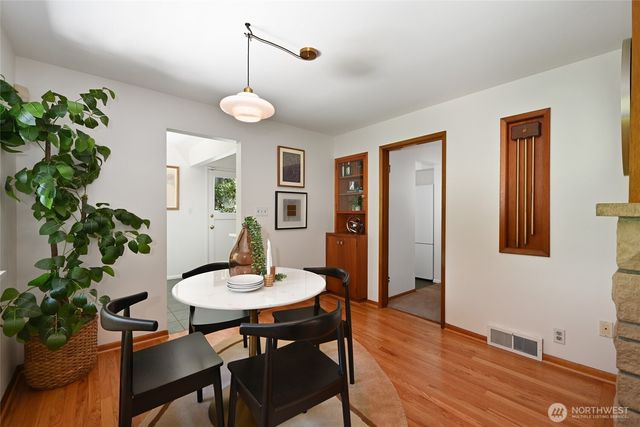 10801 12th Avenue NE, Seattle, WA 98125