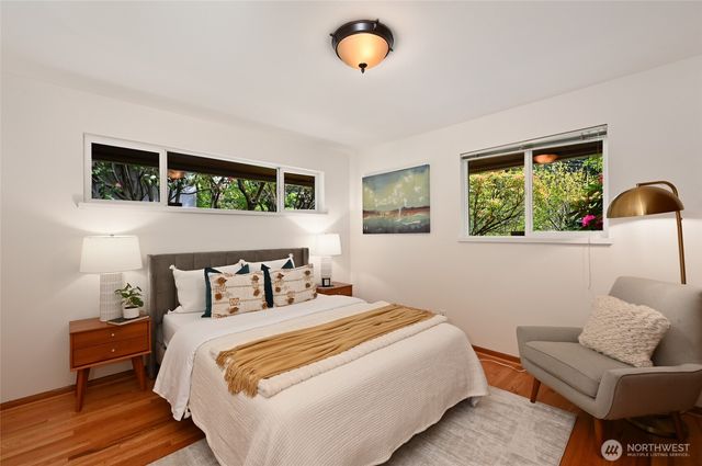 10801 12th Avenue NE, Seattle, WA 98125