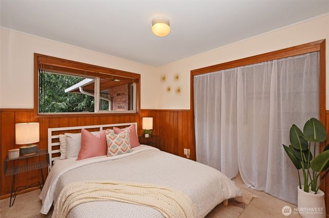 10801 12th Avenue NE, Seattle, WA 98125