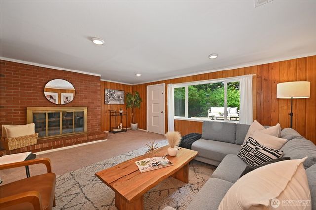 10801 12th Avenue NE, Seattle, WA 98125