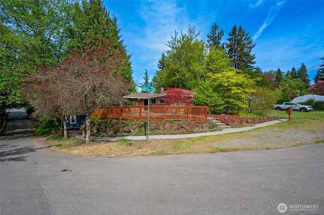 10801 12th Avenue NE, Seattle, WA 98125