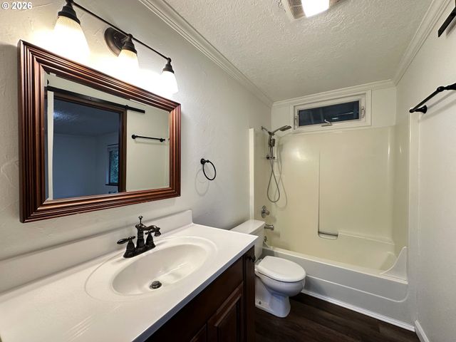 36350 DUBARKO Rd, Sandy, OR 97055