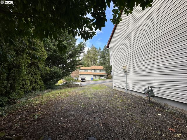 36350 DUBARKO Rd, Sandy, OR 97055