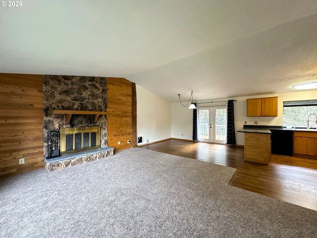 36350 DUBARKO Rd, Sandy, OR 97055