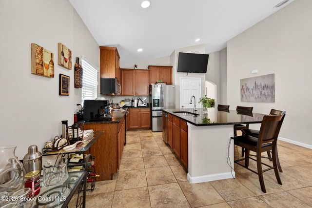 2190 Snapdragon Drive NW, Palm Bay, FL 32907